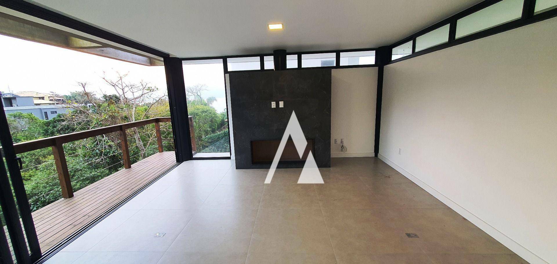 Casa à venda com 3 quartos, 240m² - Foto 12