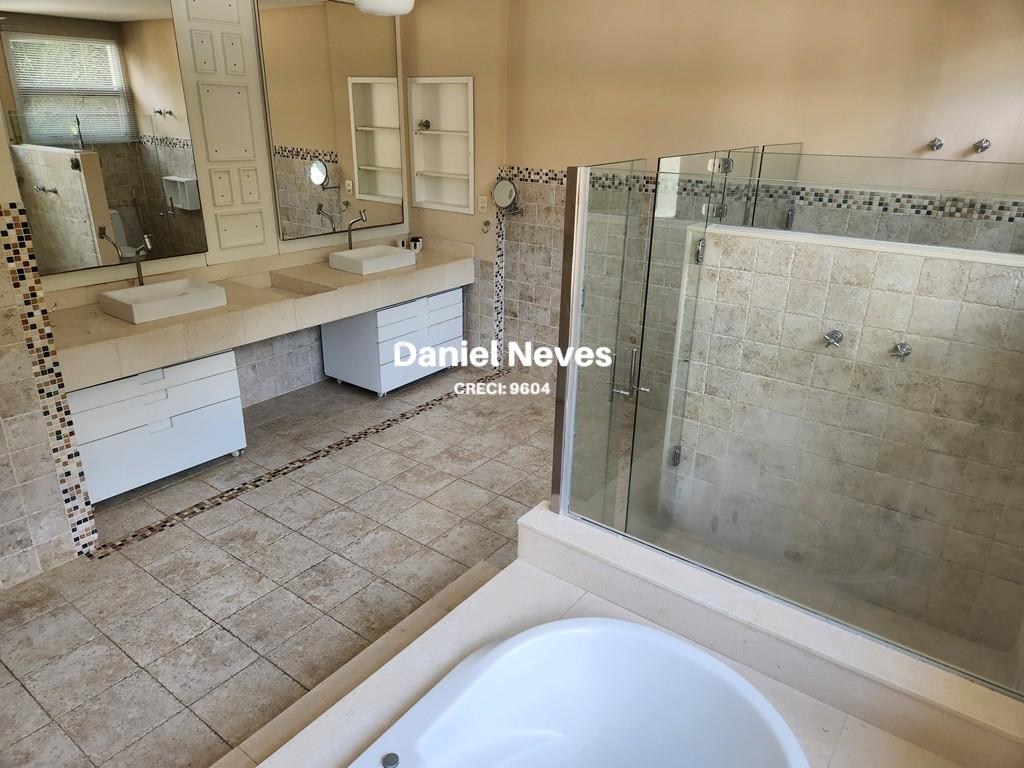 Casa de Condomínio à venda com 6 quartos, 750m² - Foto 46