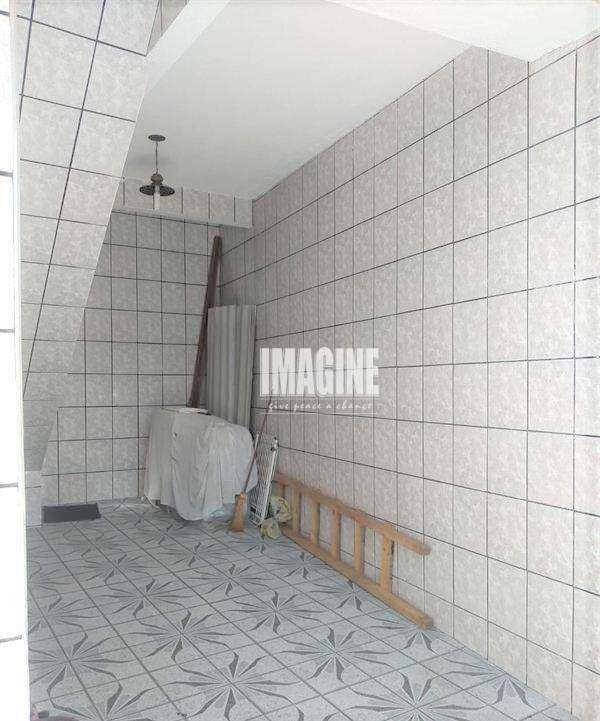 Sobrado à venda com 3 quartos, 194m² - Foto 4