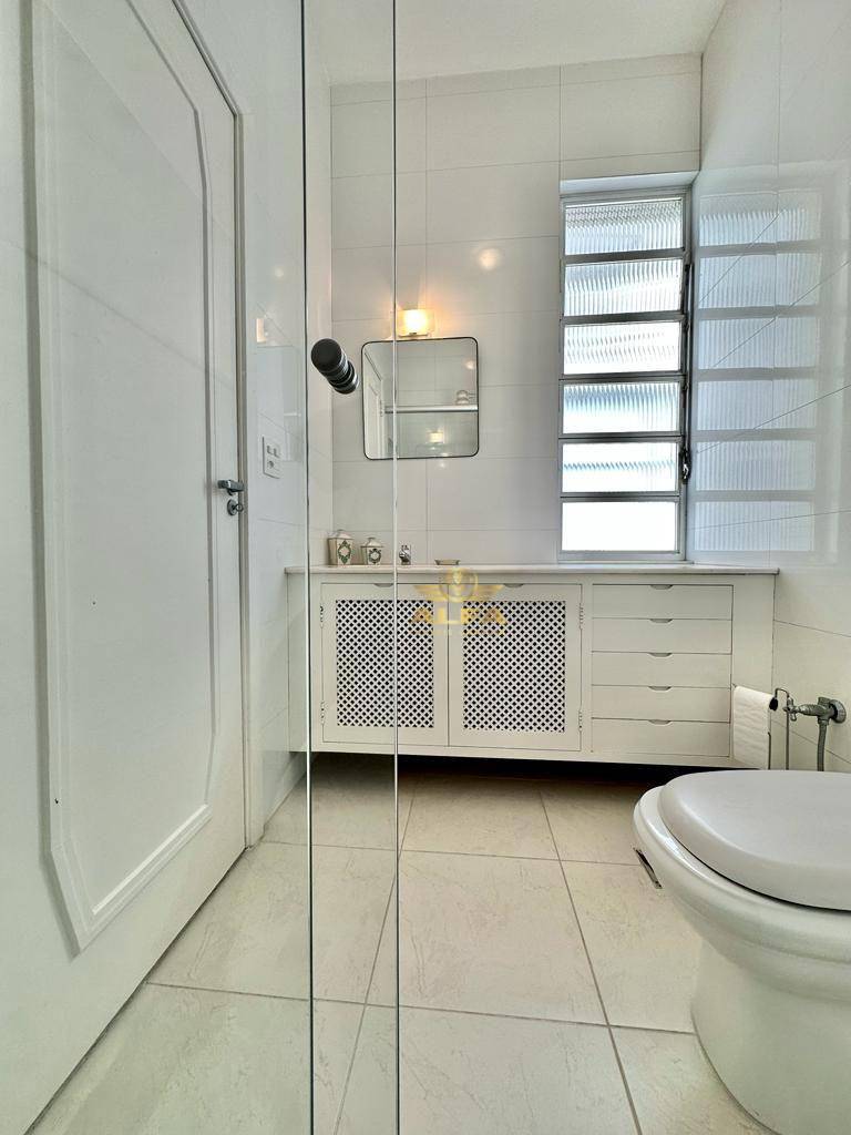 Apartamento à venda com 4 quartos, 225m² - Foto 10