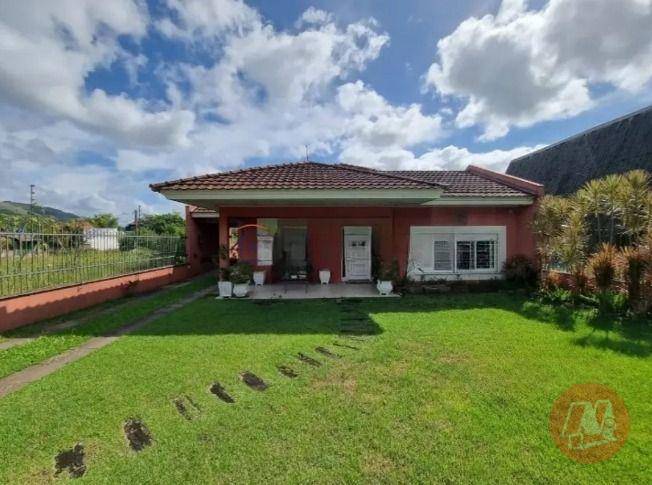 Casa, 4 quartos, 220 m² - Foto 2