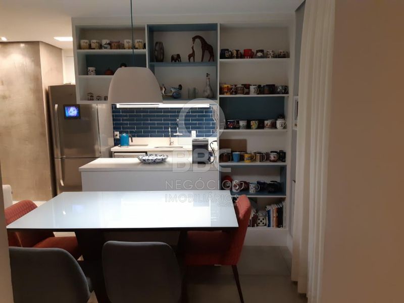 Apartamento à venda com 2 quartos, 68m² - Foto 7