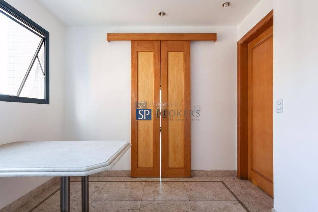 Apartamento à venda com 4 quartos, 202m² - Foto 14