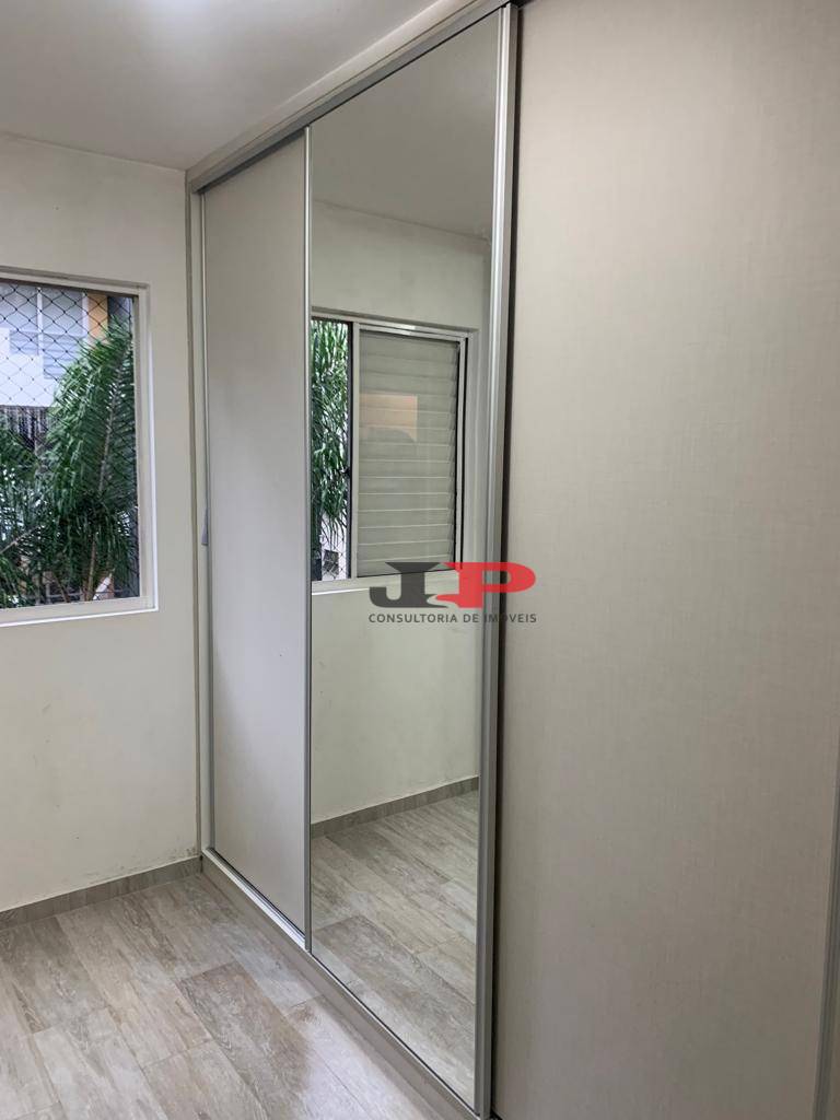 Apartamento à venda com 2 quartos, 64m² - Foto 17