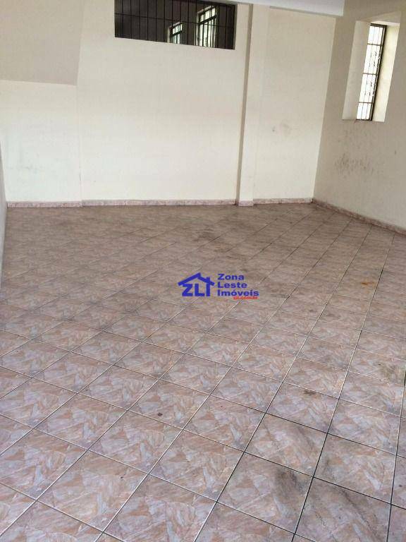 Sobrado à venda com 3 quartos, 900m² - Foto 2