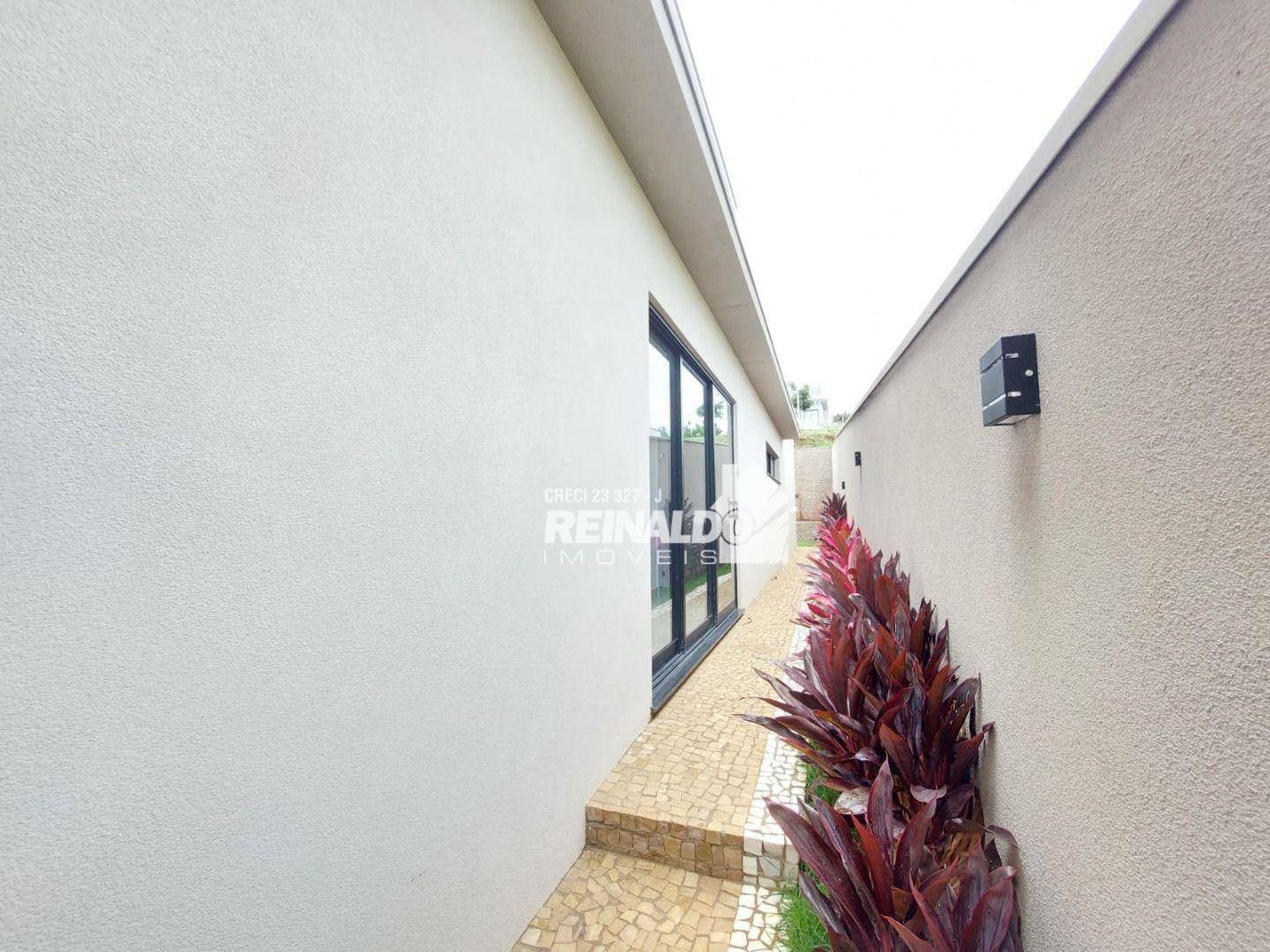 Casa de Condomínio à venda com 3 quartos, 200m² - Foto 3