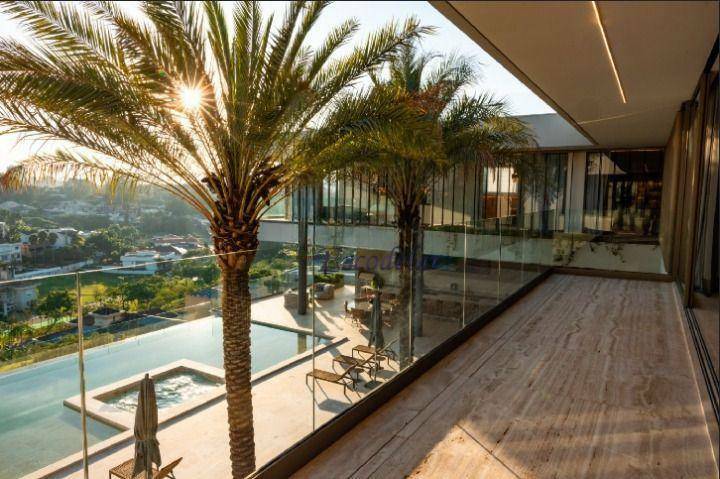 Casa de Condomínio à venda com 6 quartos, 3323m² - Foto 1