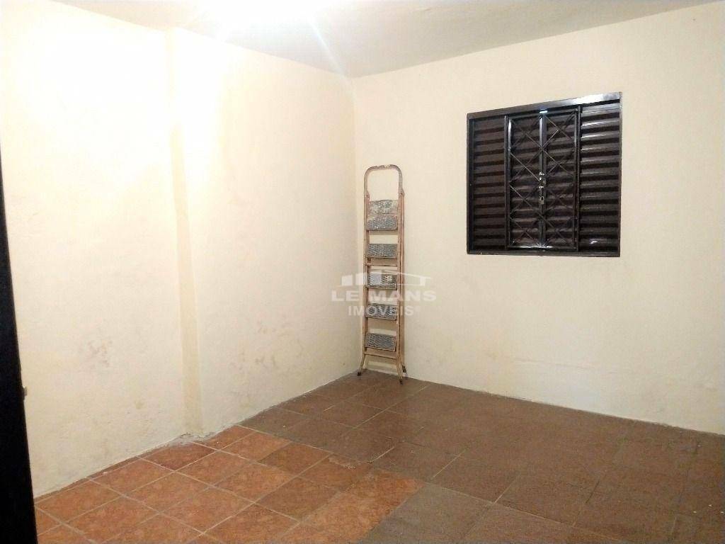 Casa à venda com 4 quartos, 108m² - Foto 15