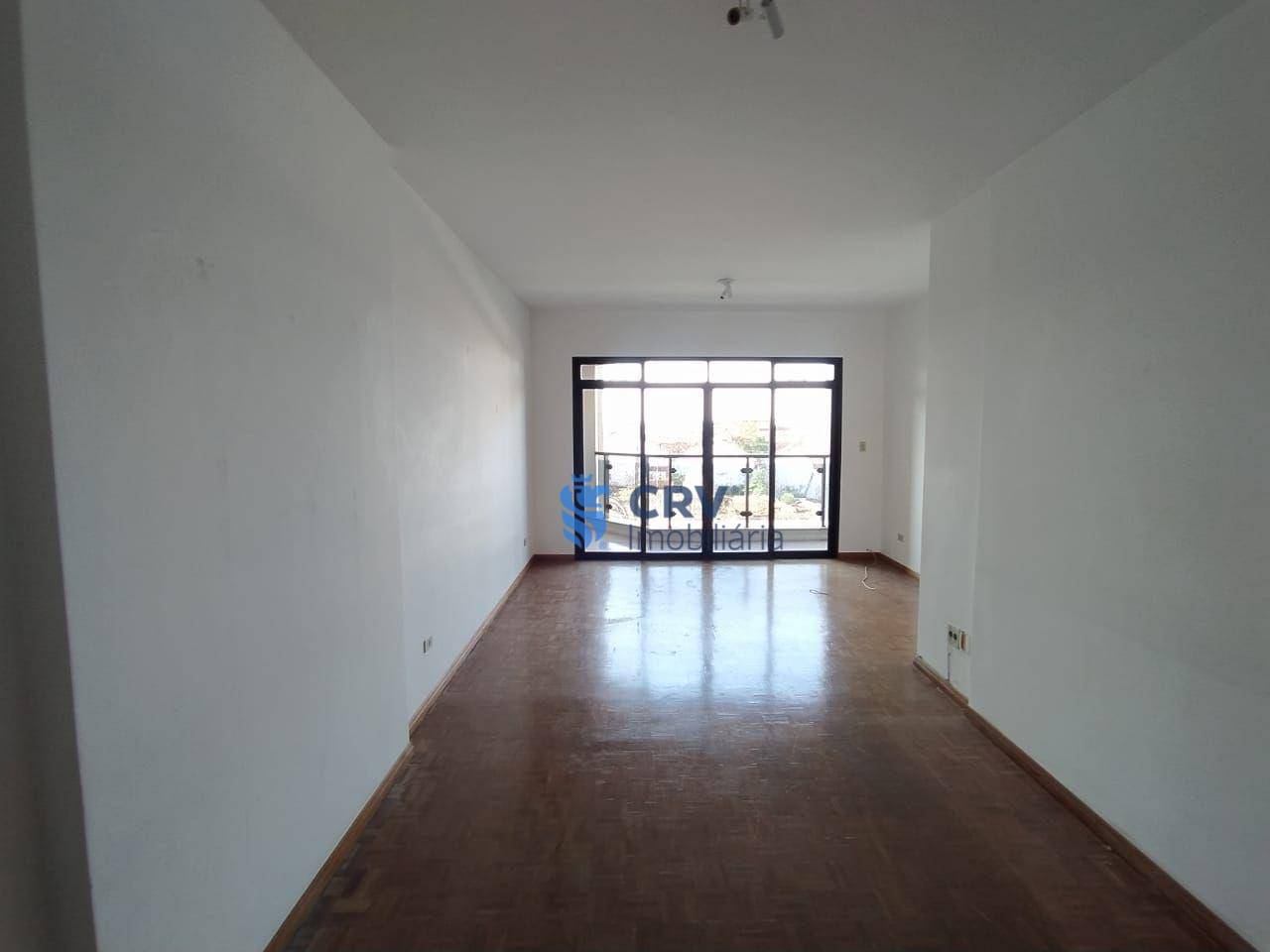 Apartamento à venda com 3 quartos, 140m² - Foto 4