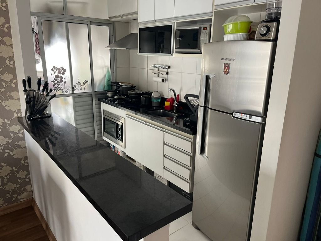 Apartamento à venda com 3 quartos, 61m² - Foto 2