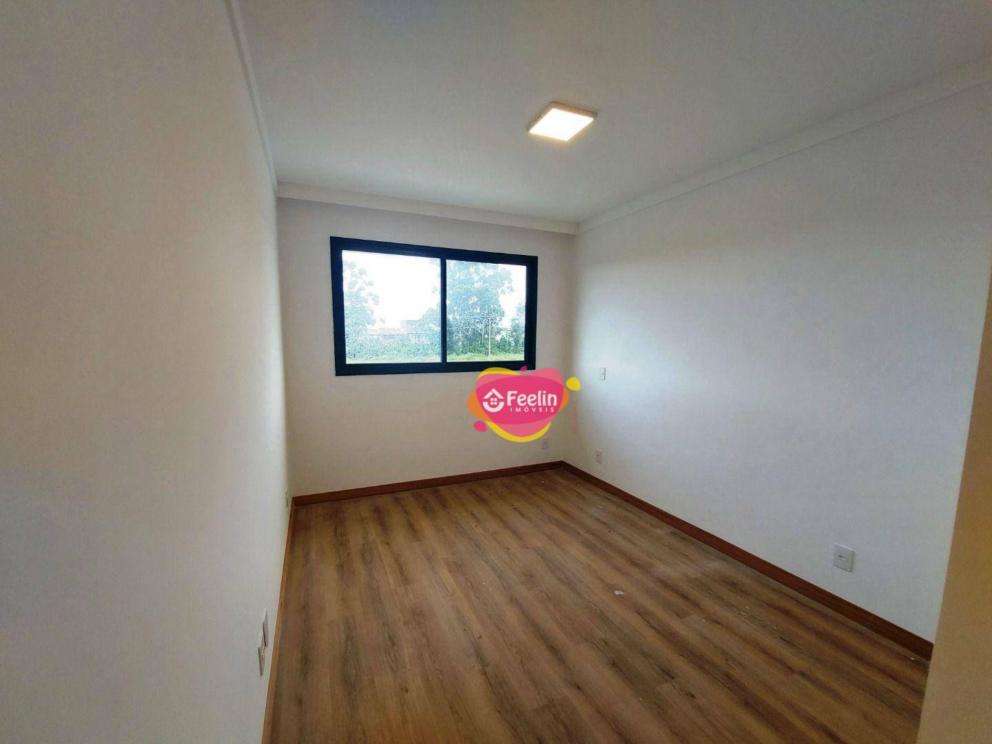 Casa à venda com 3 quartos, 144m² - Foto 11