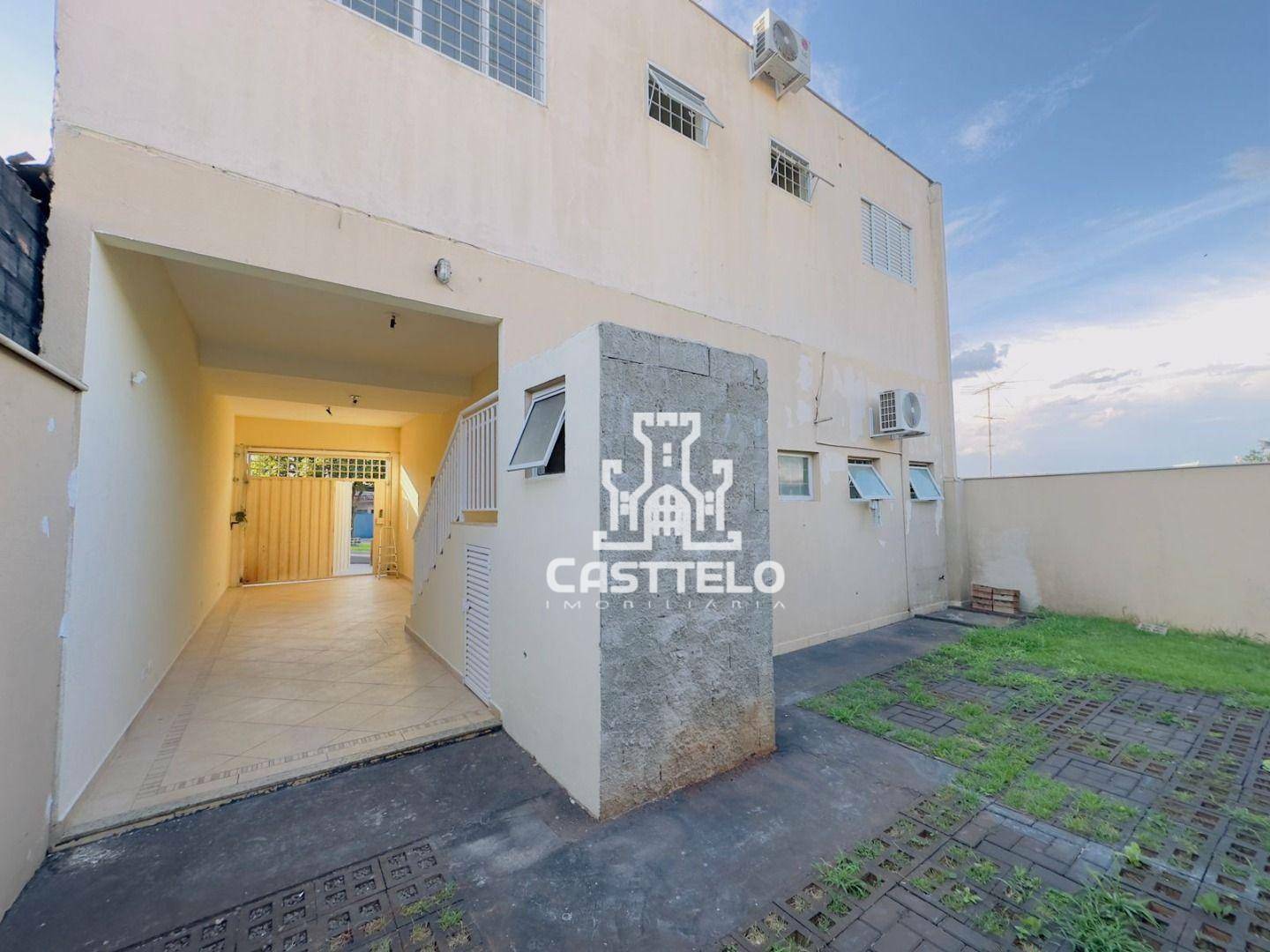 Sobrado à venda e aluguel com 3 quartos, 230m² - Foto 4