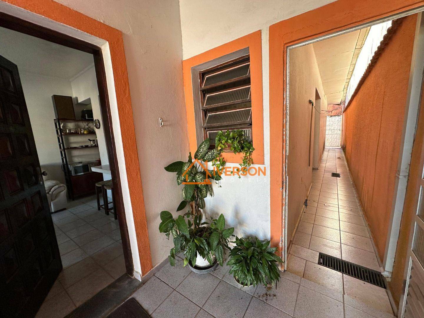 Casa à venda com 2 quartos, 86m² - Foto 4