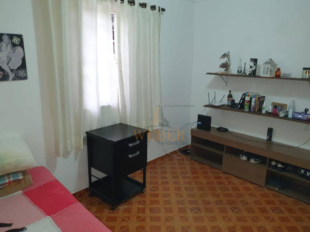 Casa à venda com 4 quartos, 150m² - Foto 14