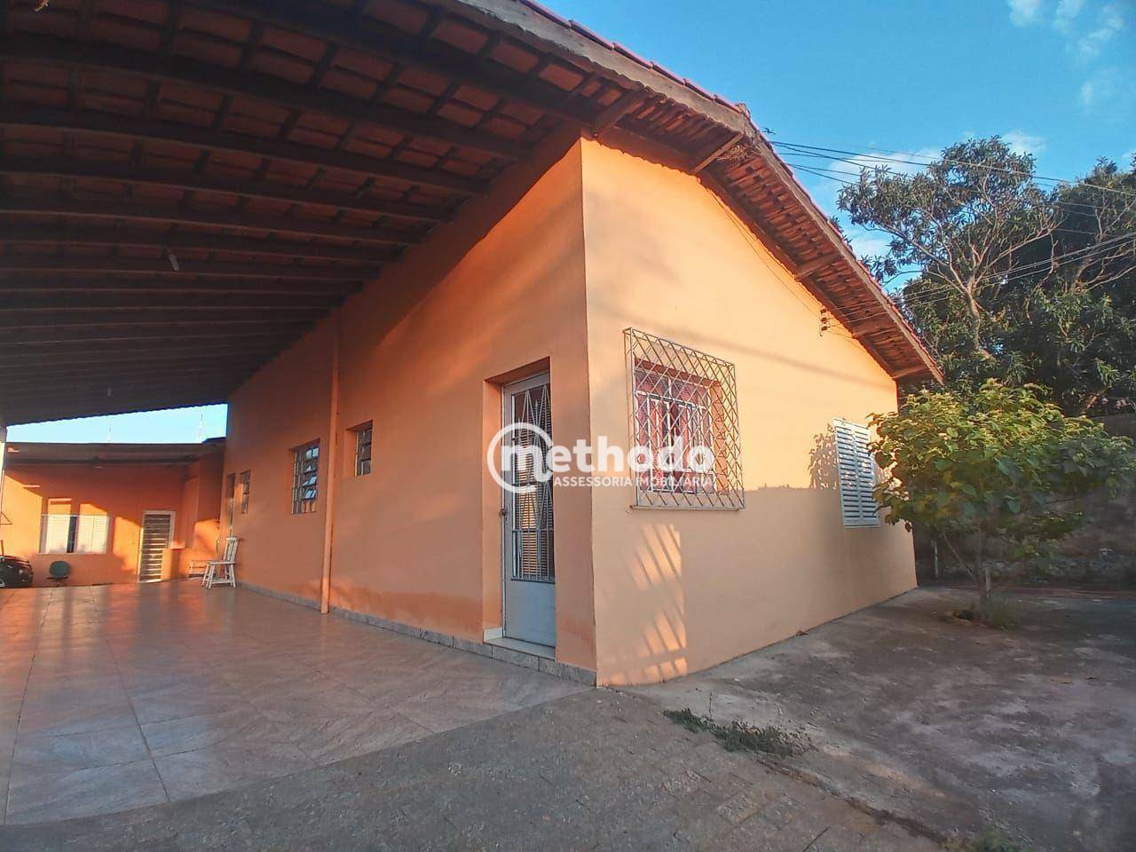 Casa à venda com 2 quartos, 160m² - Foto 1