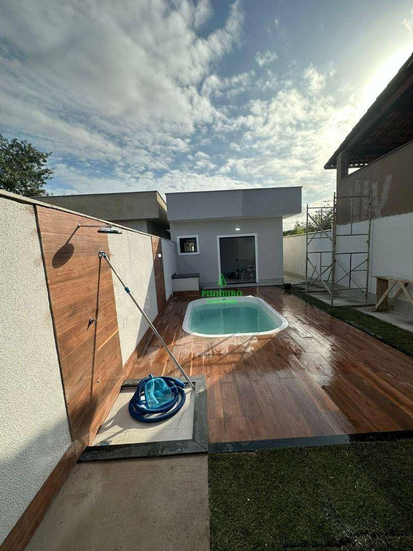 Casa à venda com 3 quartos, 100m² - Foto 3