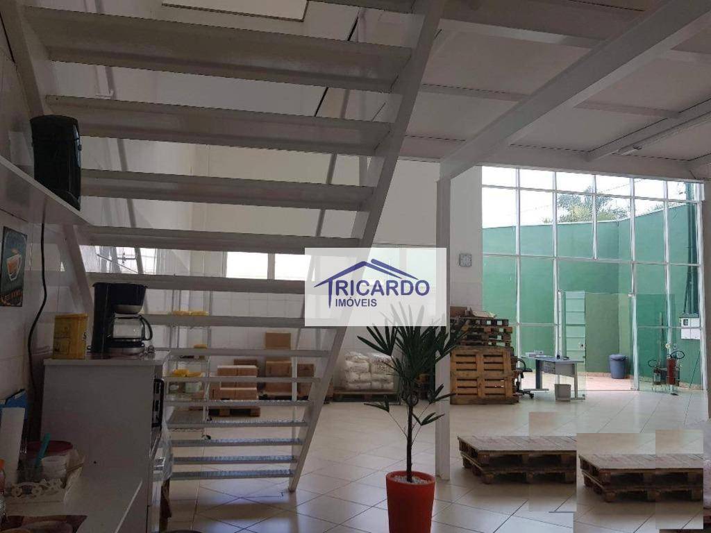 Depósito-Galpão-Armazém à venda e aluguel, 250m² - Foto 15