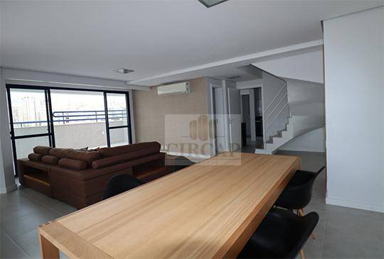 Cobertura à venda com 4 quartos, 210m² - Foto 1