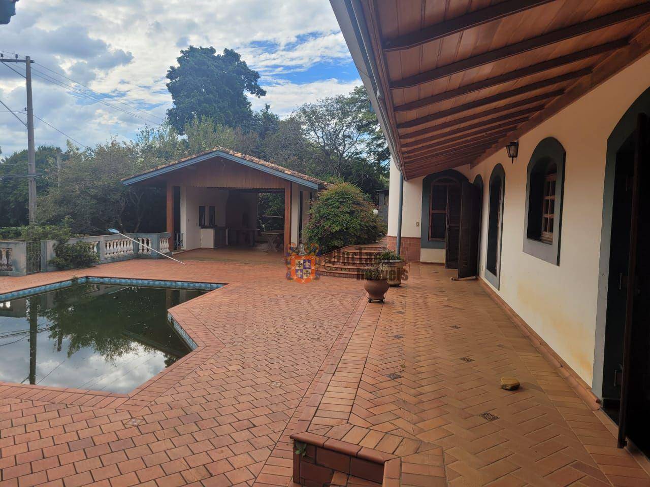 Chácara, 4 quartos, 2000 m² - Foto 1