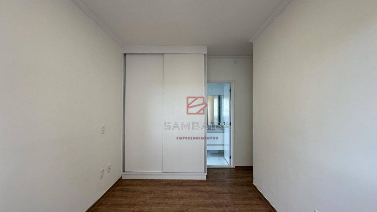 Apartamento para alugar com 3 quartos, 84m² - Foto 15