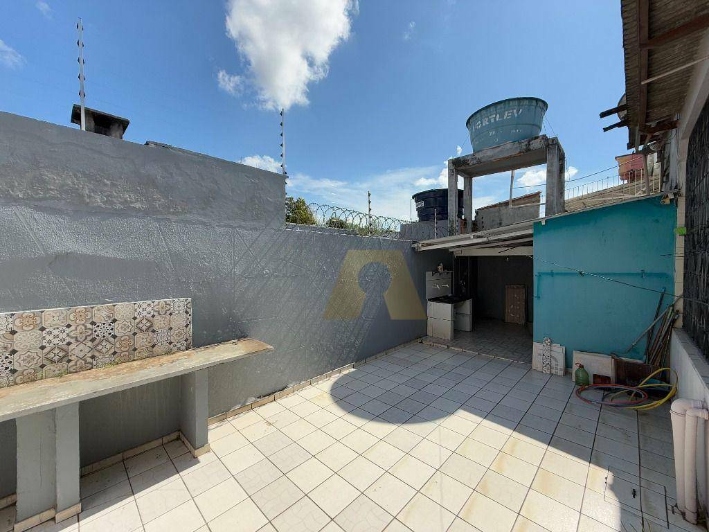 Casa para alugar com 3 quartos, 195m² - Foto 21