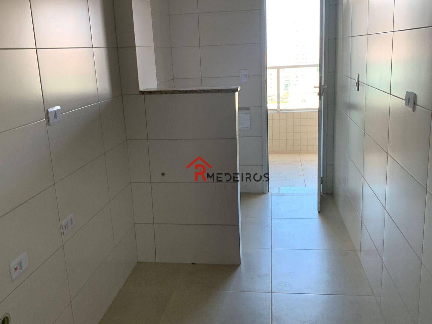 Apartamento à venda com 2 quartos, 70m² - Foto 13