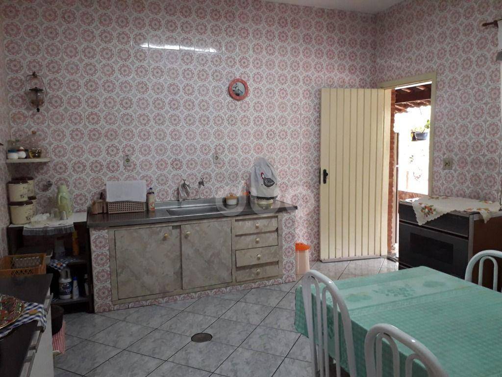 Chácara à venda com 6 quartos, 339m² - Foto 17