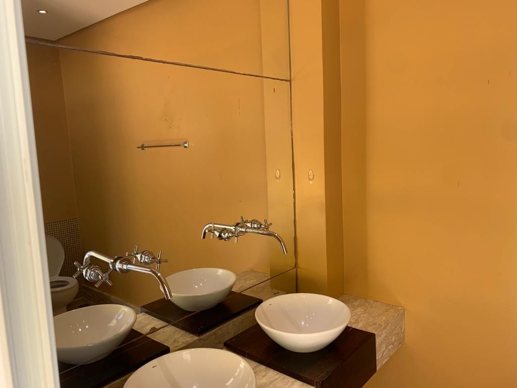 Casa de Condomínio à venda com 4 quartos, 450m² - Foto 20