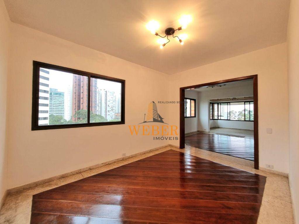 Apartamento à venda com 4 quartos, 236m² - Foto 5