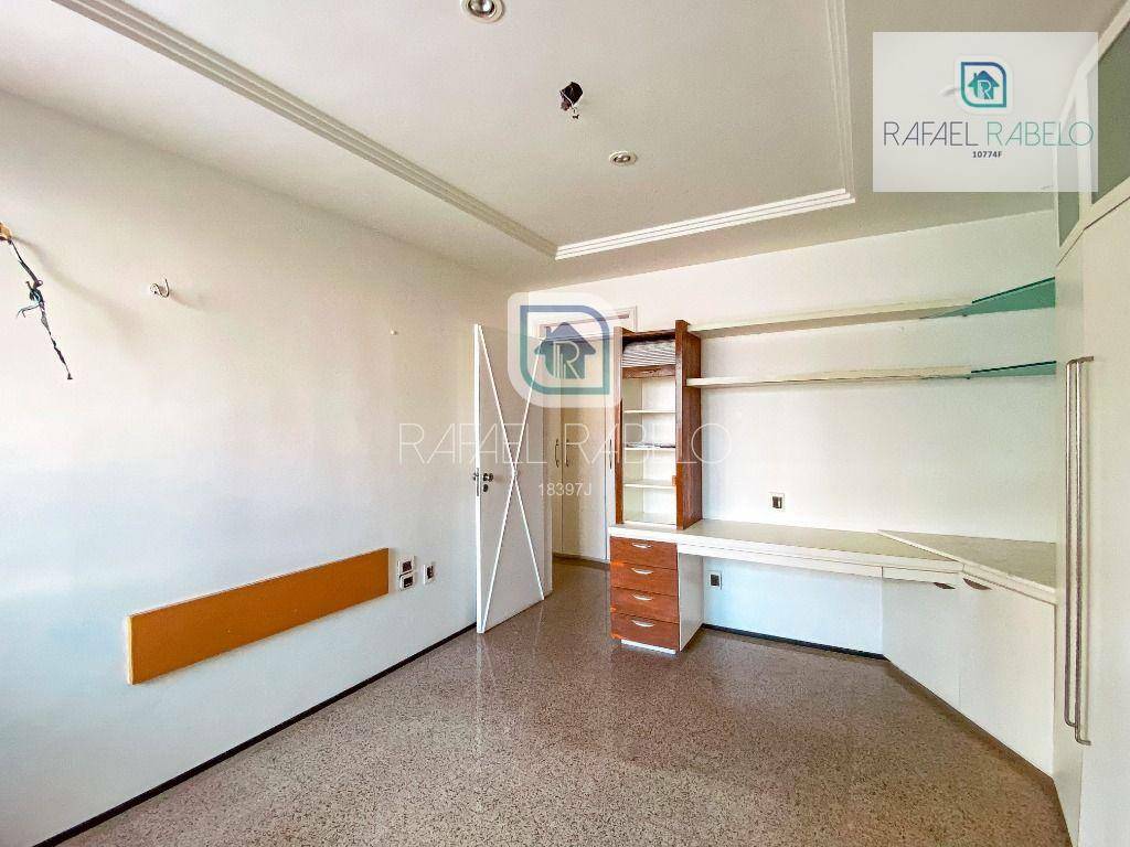 Apartamento à venda com 3 quartos, 233m² - Foto 13