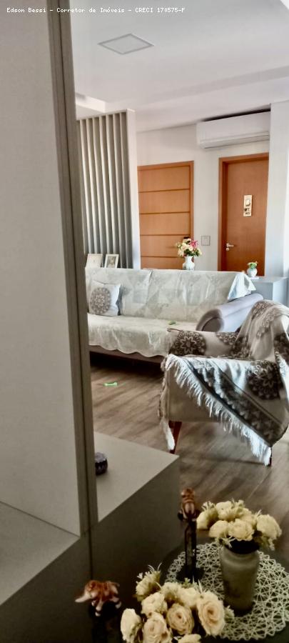 Apartamento à venda com 3 quartos, 104m² - Foto 10