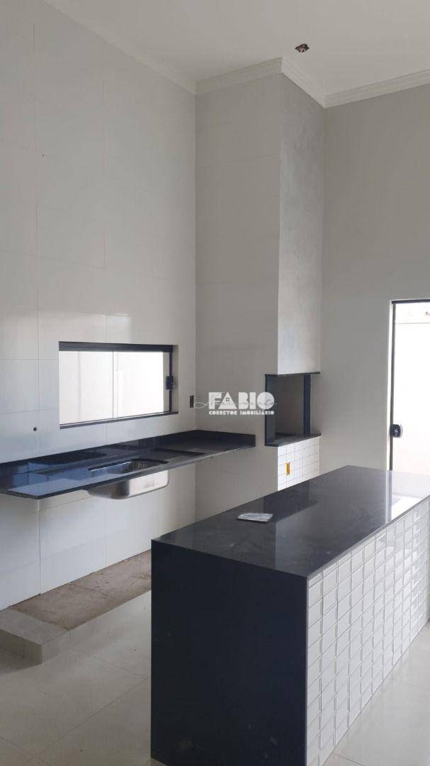 Casa à venda com 2 quartos, 100m² - Foto 5