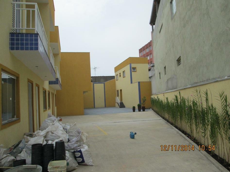 Sobrado à venda com 2 quartos, 65m² - Foto 2