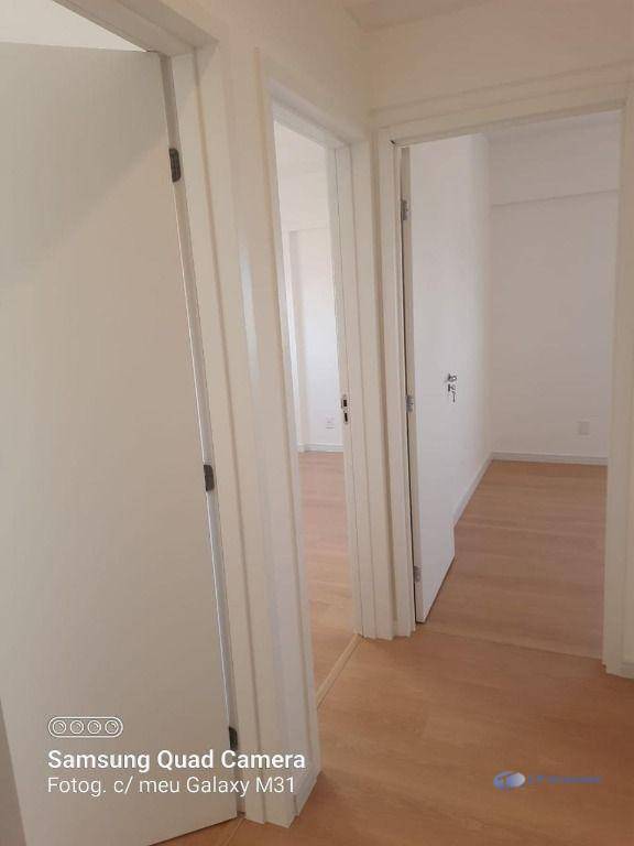 Apartamento para alugar com 3 quartos, 101m² - Foto 5