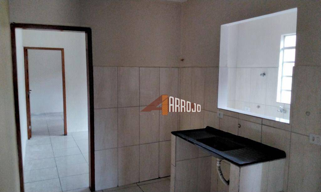 Casa para alugar com 1 quarto, 42m² - Foto 13