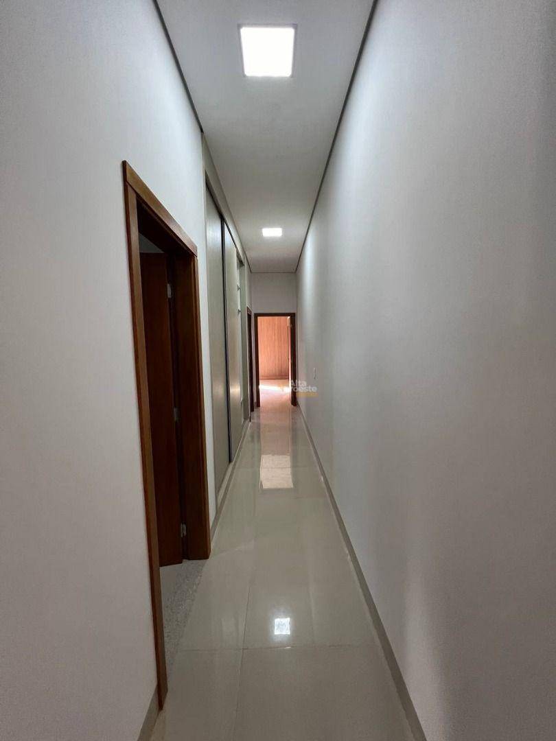 Casa à venda com 3 quartos, 337M2 - Foto 20