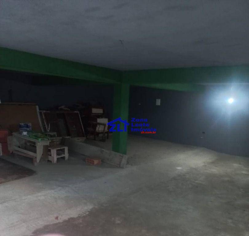 Casa para alugar com 5 quartos, 250m² - Foto 15