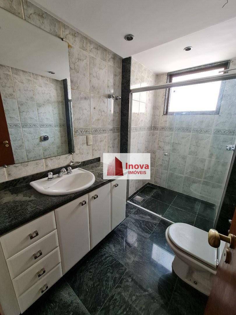 Apartamento à venda com 3 quartos, 140m² - Foto 17