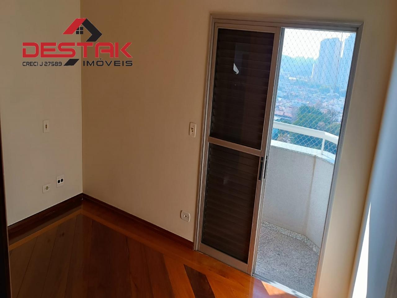 Apartamento para alugar com 3 quartos, 127m² - Foto 10