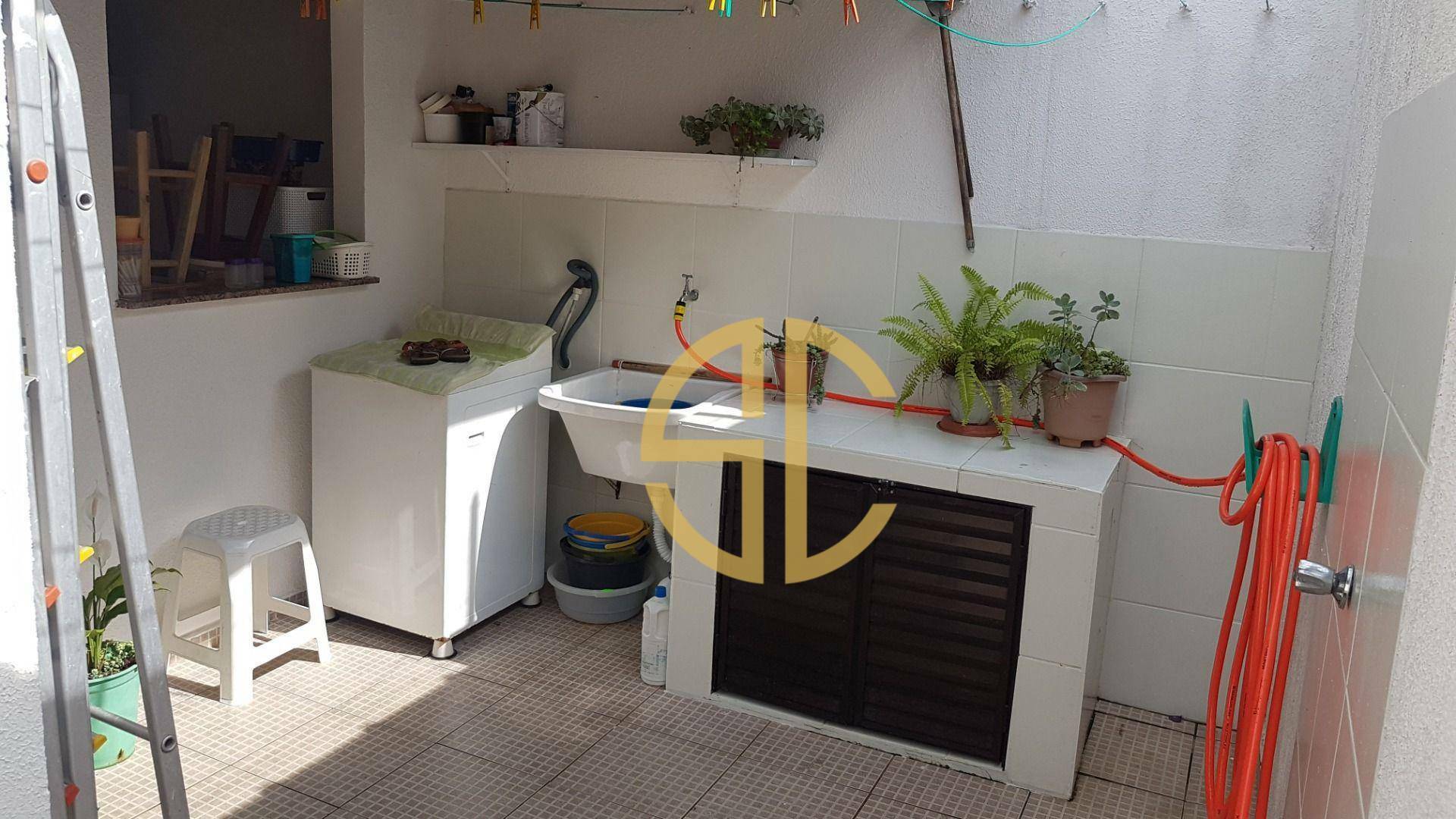 Casa à venda com 2 quartos, 92m² - Foto 18