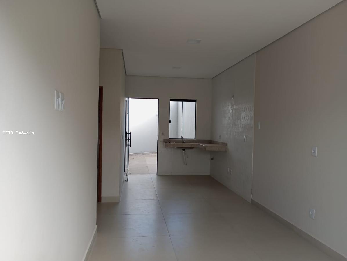 Casa à venda com 2 quartos, 125m² - Foto 5