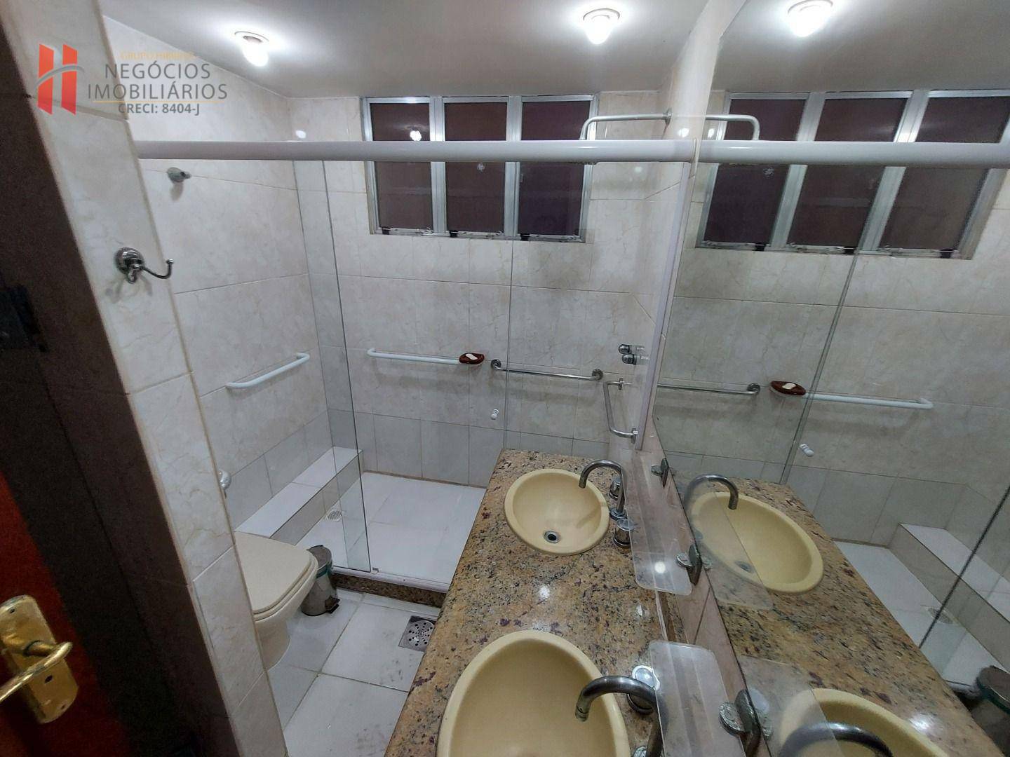 Apartamento à venda com 3 quartos, 210m² - Foto 20