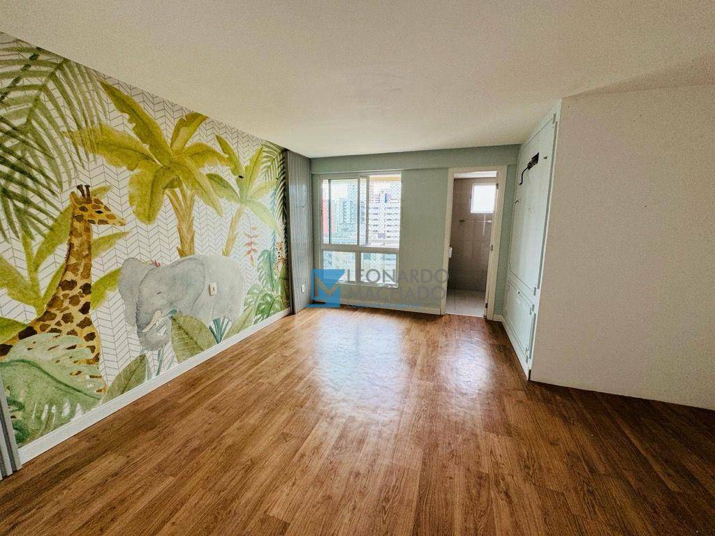 Apartamento à venda com 3 quartos, 217m² - Foto 7