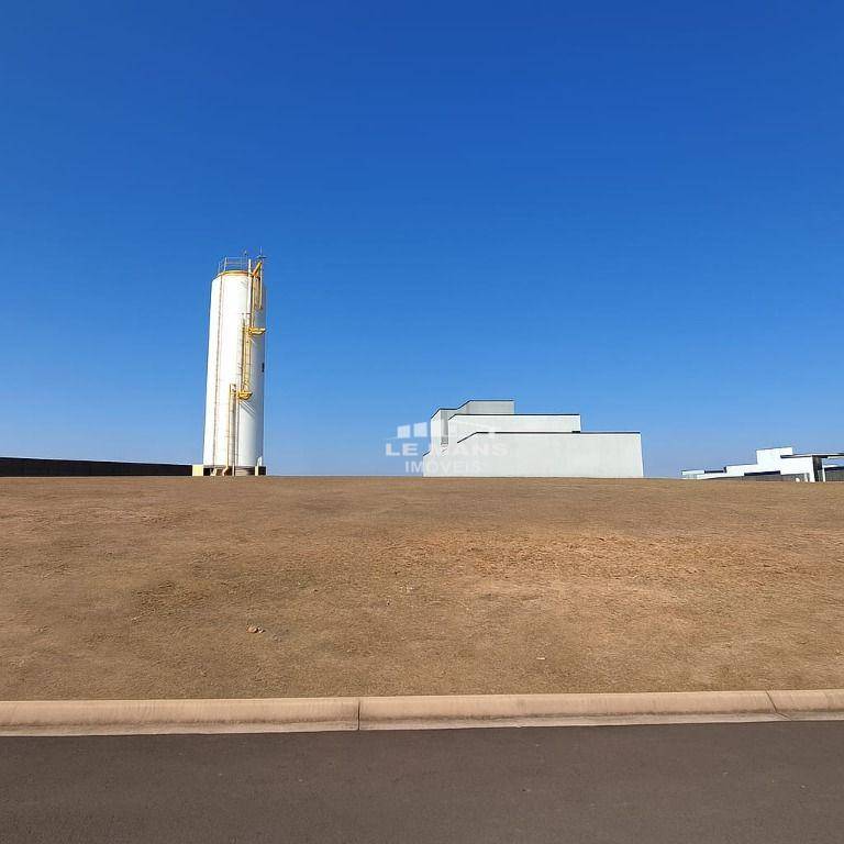 Loteamento e Condomínio, 255 m² - Foto 1