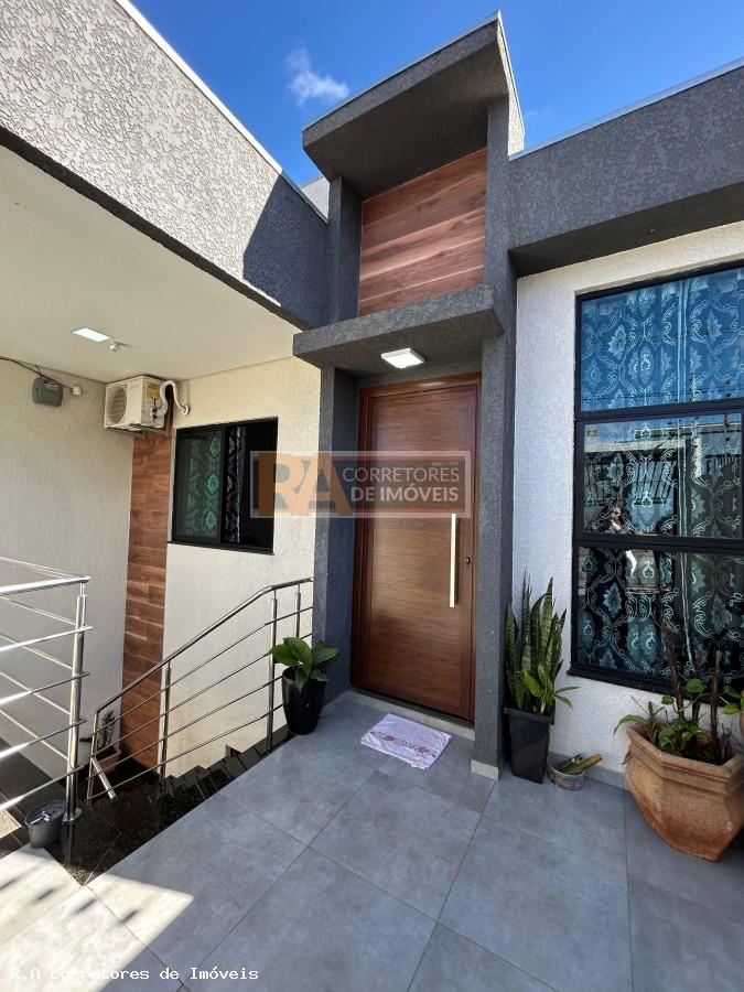 Sobrado à venda com 2 quartos, 140m² - Foto 2