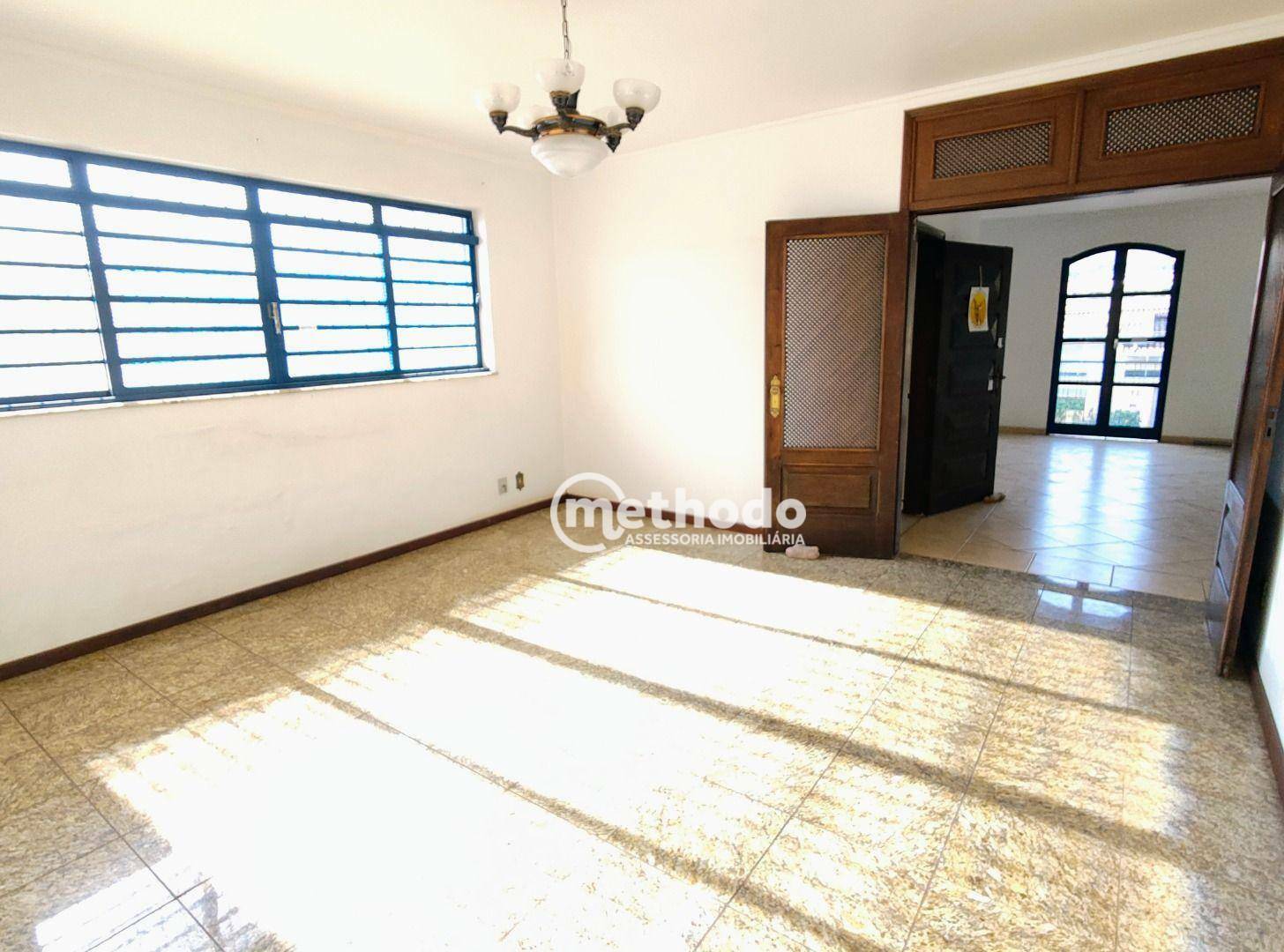 Casa à venda com 4 quartos, 262m² - Foto 13