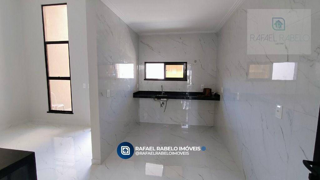 Casa à venda com 3 quartos, 101m² - Foto 4