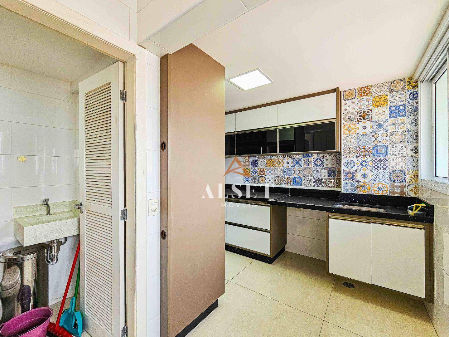 Apartamento à venda com 3 quartos, 154m² - Foto 25