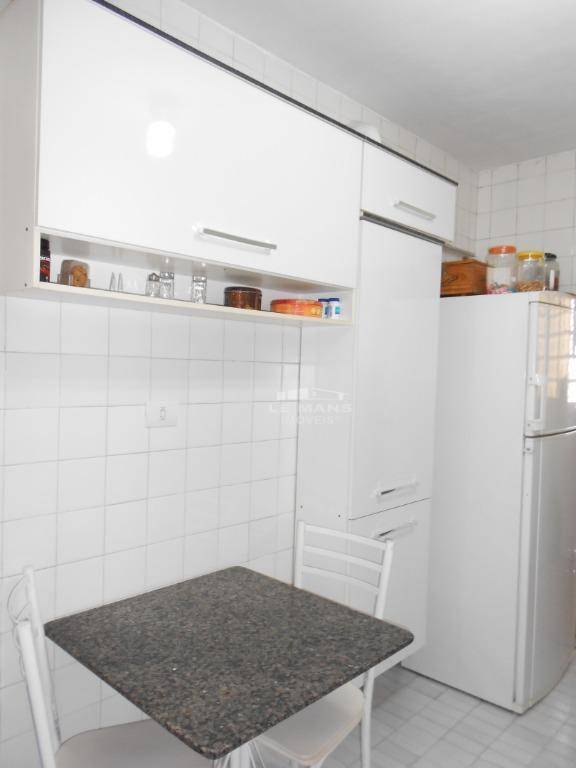 Apartamento à venda com 3 quartos, 95m² - Foto 3