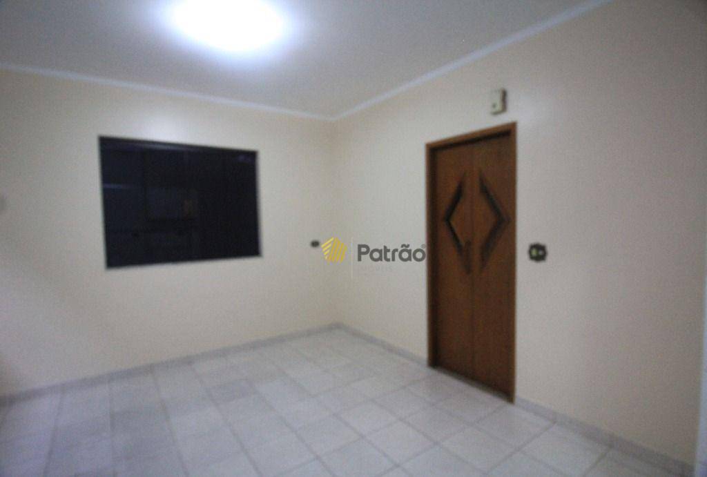 Sobrado à venda com 4 quartos, 344m² - Foto 52